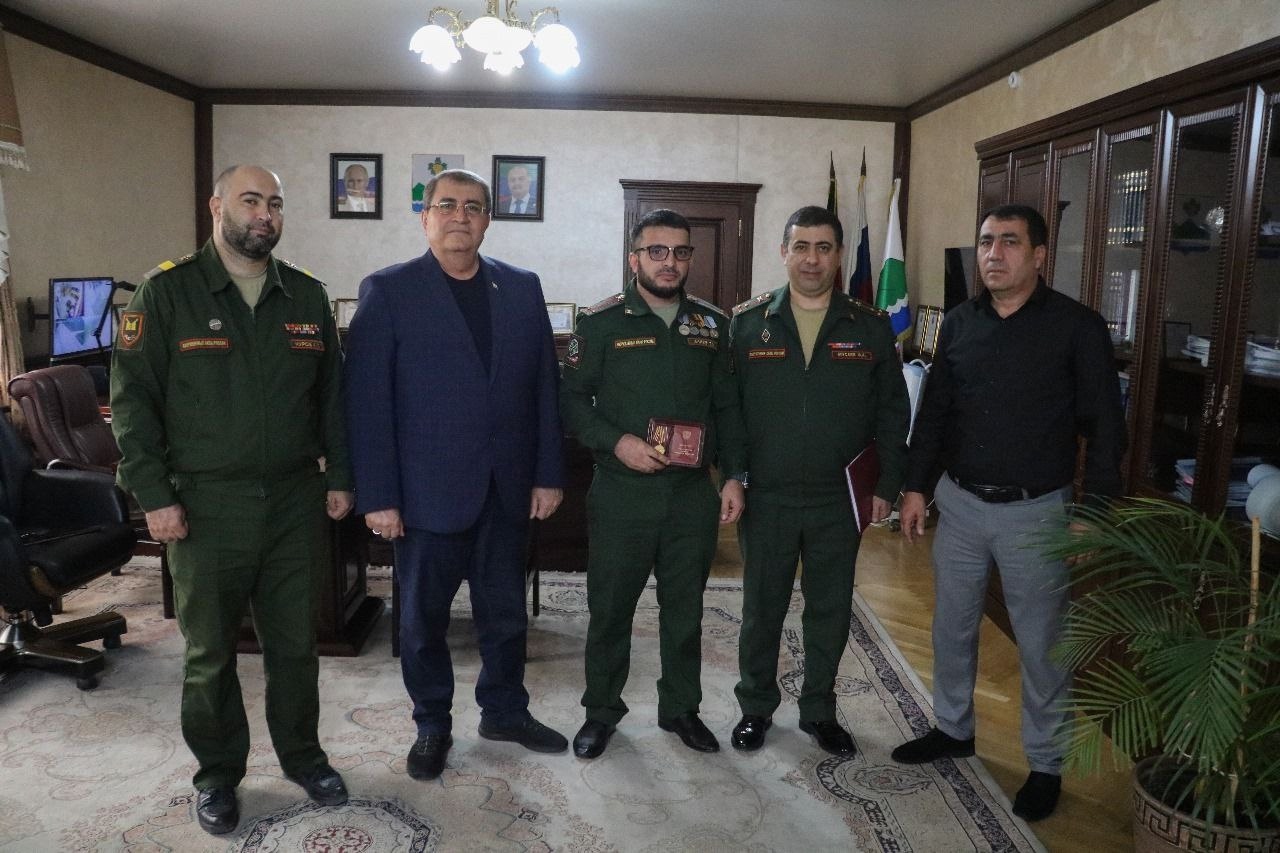 Участник программы «Доблесть гор» Тимур Алиев награжден медалью «За храбрость I степени»